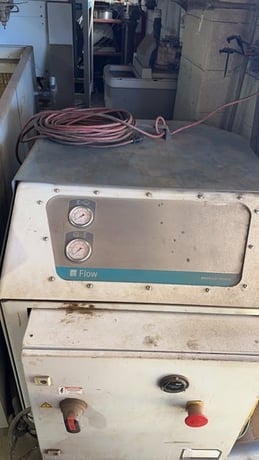 Flow #Mach-200-4020-Pivot, CNC waterjet, 30 HP, 60000 psi, 6' x 13.4'table, hopper, 2020 - Image 7