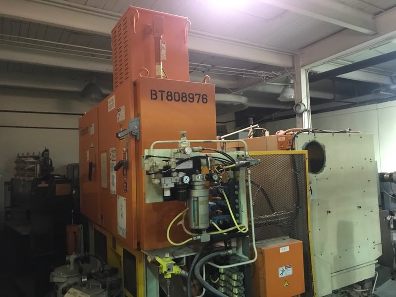 Toyo #T-465, 5-Axis Fanuc 160M CNC Control, power stock, 400mm honing wheel, coolant system, 2001 - Image 7