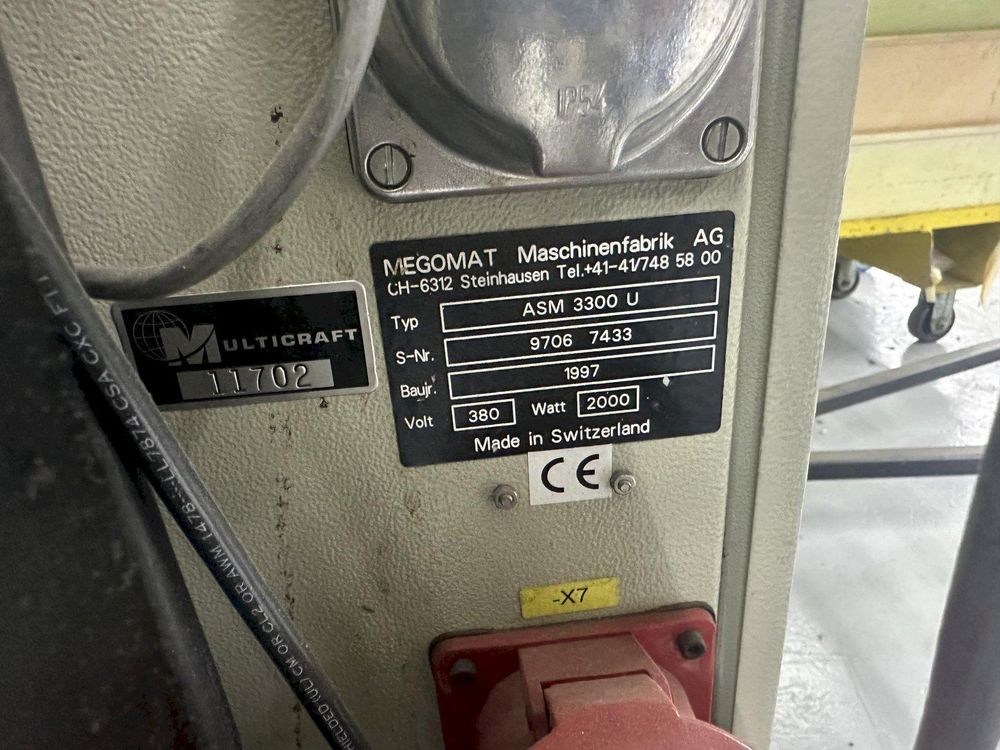 Megomat #ASM-3300-U, wire cutting & processing machine, APE 300 crimping station, 1997 - Image 2