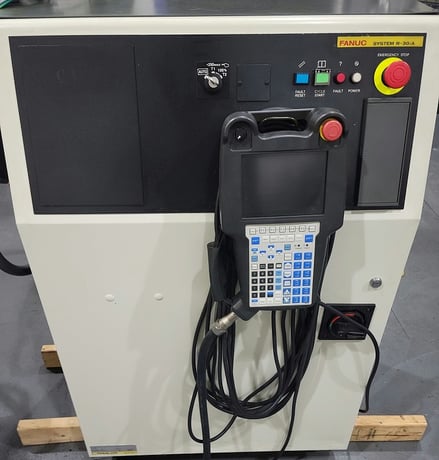 Fanuc, m- 10ia, robot, 55.9" reach, 6-Axis, Fanuc R30ia, teach pendant, 26.4 lbs. payload, (2) grippers, 2021 - Image 3