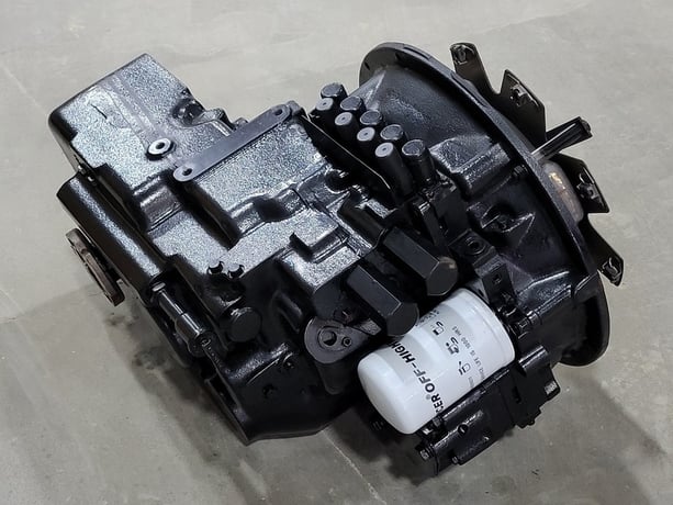 Boart Longyear, HD65, spicer dana transmission assembly, new surplus - Image 4