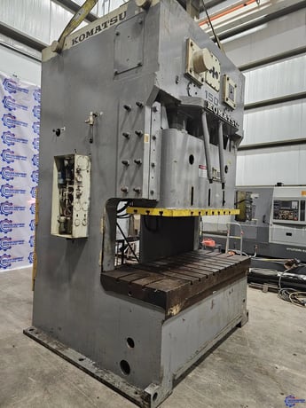 165 Ton, Komatsu #OBW150-2, gap frame press, 7.87" stroke, 18.11" Shut Height, 30-65 VSPM, 15 HP, 78" x29.9" - Image 3