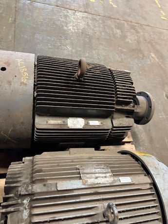 200 HP 1780 RPM General Electric, Frame 447T, 460 Volts, Squirrel Cage, electrically OK - Image 2
