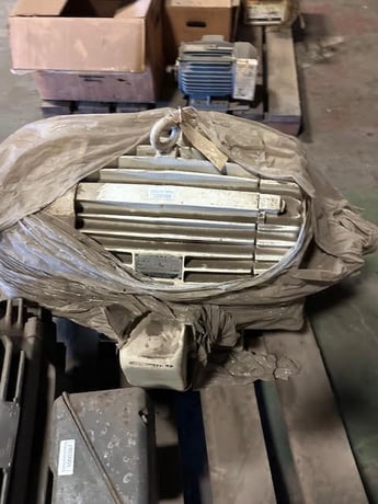75/18.5 HP 1785/890 RPM U.S. Motors, Frame 405T TE, 460 Volts, Multi-Speed, Refurb - Image 2