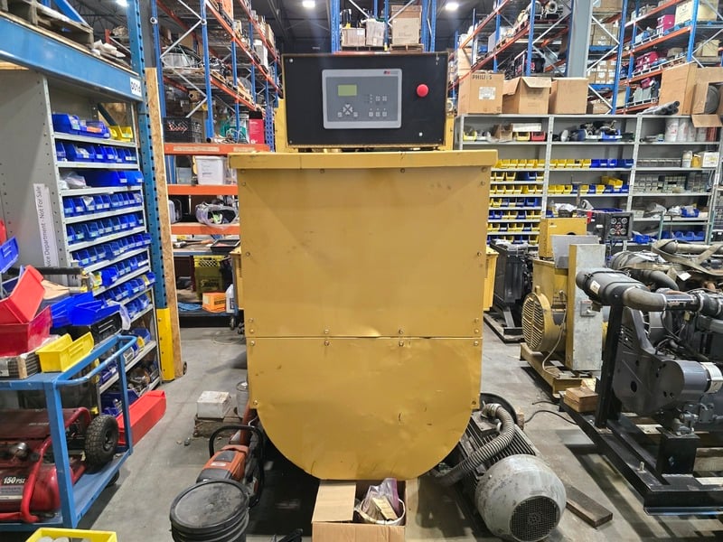 900 KW Caterpillar #3508, standby diesel generator set, 4160 Volts - Image 5