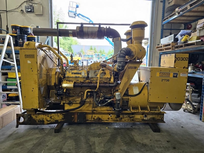 545 KW Caterpillar #3412, diesel generator, 817 HP, 480 Volts, 1997 - Image 8