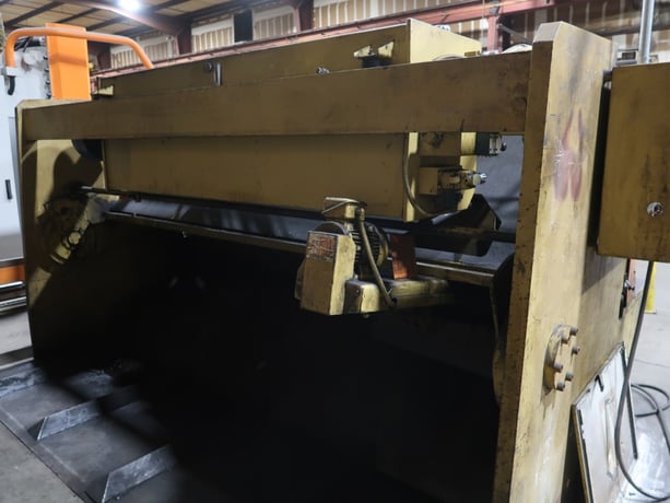 1/2" x 10' Masterfab, hydraulic power squaring shear, front operated power back gauge, 8' squaring arm, (2) - Image 6