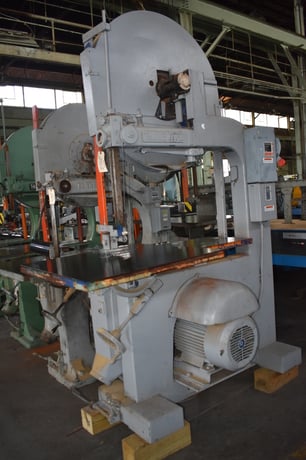 41.5" x 21" Tannewitz #RHS, vertical band saw, tilting main table & auxiliary table, 7.5 HP - Image 2