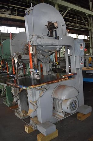 41.5" x 21" Tannewitz #RHS, vertical band saw, tilting main table & auxiliary table, 7.5 HP - Image 5