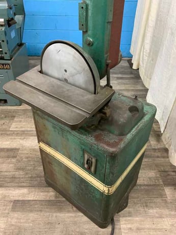 6" Powermatic #300, combination sander, 6" x18" belt, 12" disc, 1 HP, 45° tilt - Image 4