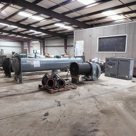 525 Ton, Carrier #19XRV4647385KGH64, evergreen chiller hermetic centrifugal liquid chiller, 460 V., 3-phase - Image 1
