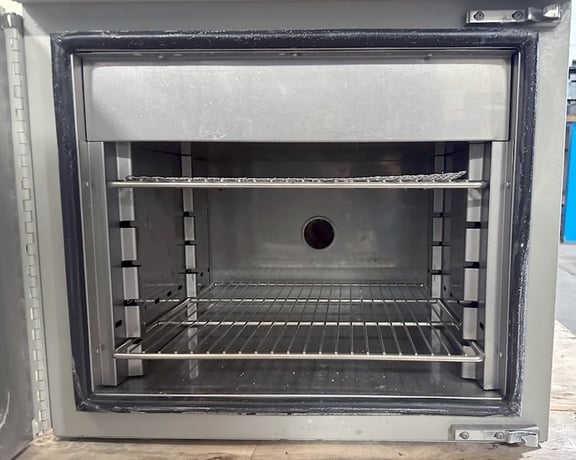 18" width x 15" H x 18" D Despatch #LBB1-23A-1, Cabinet Oven, 400&deg;F, 120 V. - Image 2