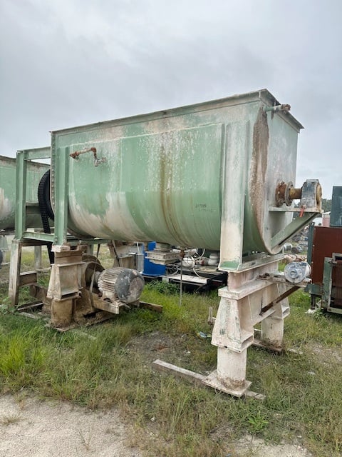 140 cu.ft. J.H. Day, Stainless Steel jacketed double ribbon blenders, 40 HP chain driven motor - Image 2