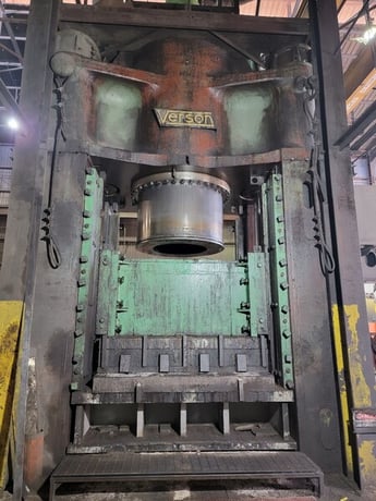 5000 Ton, Verson Press, 96" daylight, 24" Shut Height, 72" stroke of platen - Image 1