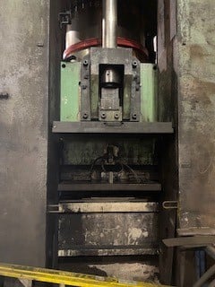 5000 Ton, Verson Press, 96" daylight, 24" Shut Height, 72" stroke of platen - Image 3