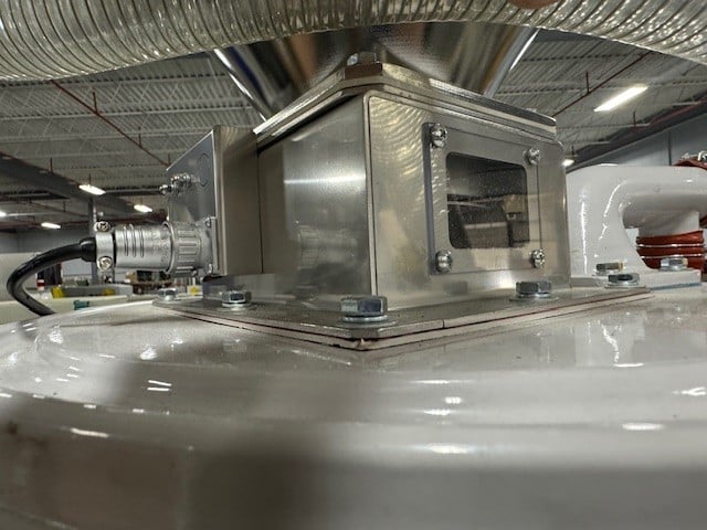 AEC #RDC-P-75, dehumidifying wheel dryer with hopper, hoses, clamps, new, 2023 - Image 9