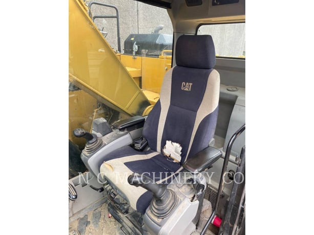 Caterpillar 325F LCR, Crawler Excavator, 5830 hours, S/N: XAA10299, 2017 - Image 4
