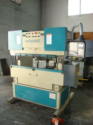 35 Ton, Premier #535-2, CNC Hydraulic Press, 5' overall, 42" between housing, 5' x 11 gauge Bending Capacity - Image 2
