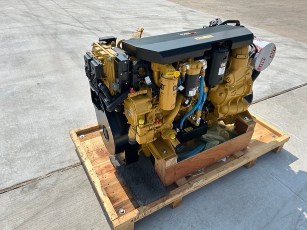 350 HP Caterpillar #C7.1, diesel marine engine, 2500 RPM, Tier 3, sound attenuated enclosure 3, electronic - Image 1