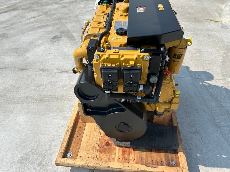 350 HP Caterpillar #C7.1, diesel marine engine, 2500 RPM, Tier 3, sound attenuated enclosure 3, electronic - Image 3