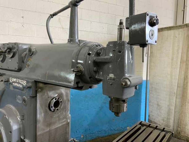 Kearney & Trecker #420TF-17, Vertical/Horizontal Mill, 80" x 17" Table, 1500 RPM, 15 HP - Image 3