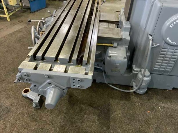 Kearney & Trecker #420TF-17, Vertical/Horizontal Mill, 80" x 17" Table, 1500 RPM, 15 HP - Image 8