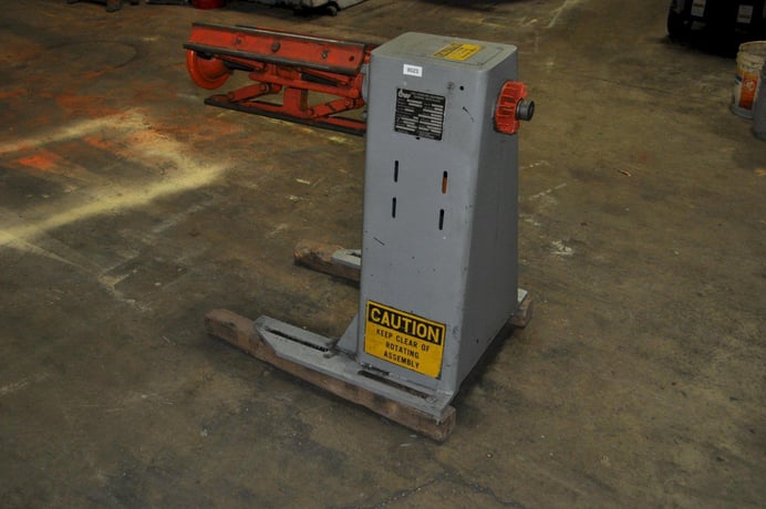 1600 lb. CWP, non powered uncoiler, 22" mandrel, 60" outside dimensions, 11.5"-17.5"ID, manual expansion - Image 2