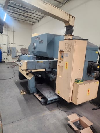 55 Ton, Amada #Coma-555, Turret Punches, 7.5 HP, 20 RPM, 300 SPM, 1978 - Image 2