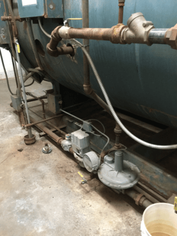 250 HP York-Shipley #SPL-300-N6, Great Green House Boiler, 15 psi, DG-105S modulating burner, 1974 - Image 2
