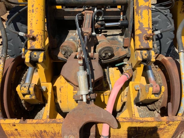 Rail car mover, Trackmobile #10000, 4 cyd engine, high rail - Image 5