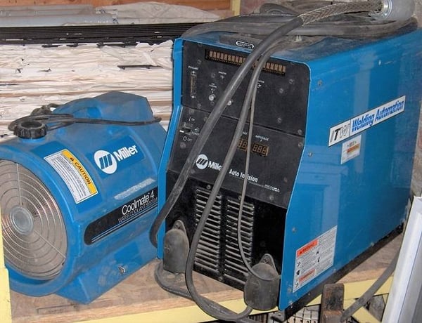 ABB, IRB 1400 M97A, Robotic Welder, w/controller, Miller Autovision Welder, Coolmate 4. - Image 3