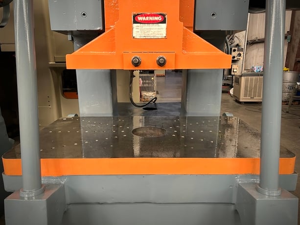 150 Ton, V & O Press #150ST, OBI press, 7" stroke, 20" Shut Height, 80 SPM, 1980 - Image 4