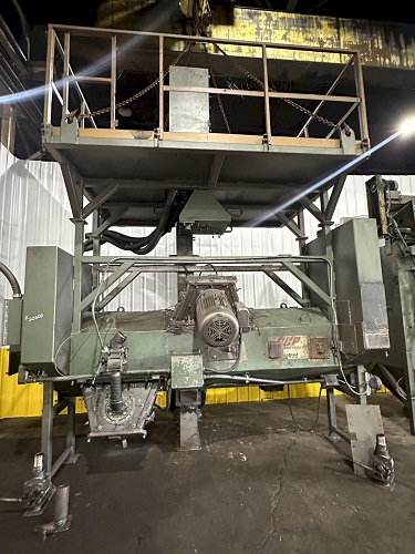 BCP #A4-7620, 3-wheel pass through blast machine, reclaim & dust collector, 60 HP, 1997 - Image 7