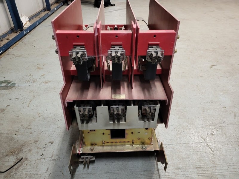 Siemens, Series 81000, 4160 Volts, One-Column Motor Control Center (MCC) Section - Image 6