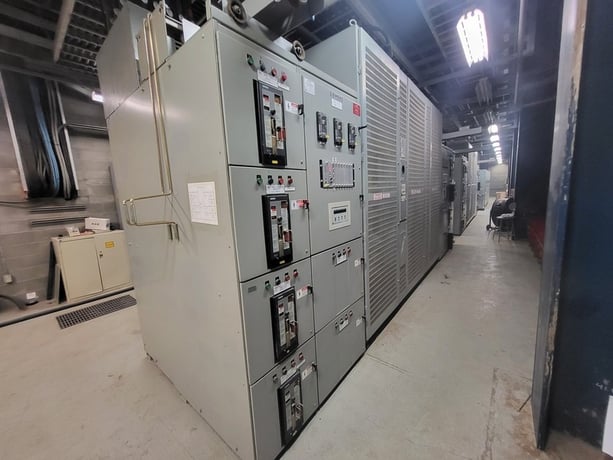 6000/9000 KVA 13800 Primary, 600Y/347 Secondary, Siemens, transformer w/switchgear unit - Image 3
