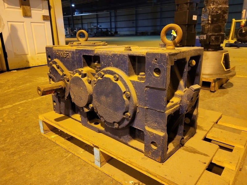 180 HP @ 1086 RPM, Hansen #RDC21-AN-10, 111 RPM out, 9.76 :1 ratio gear reducer - Image 3