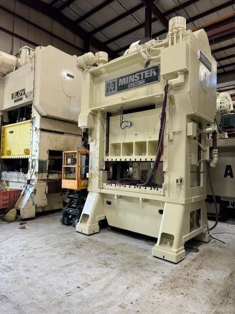 300 Ton, Minster #E2-300-72-42, straight side double crank, 8" stroke, 26" Shut Height, 6" adj., 100 SPM - Image 3