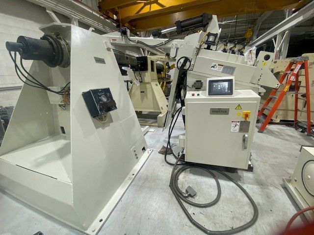 26" x .156" Minster #MSH30-26-7, 15000 lb., 60" OD, 20"-24" ID, 3-leaf mandrel, hydraulic mandrel expansion - Image 2
