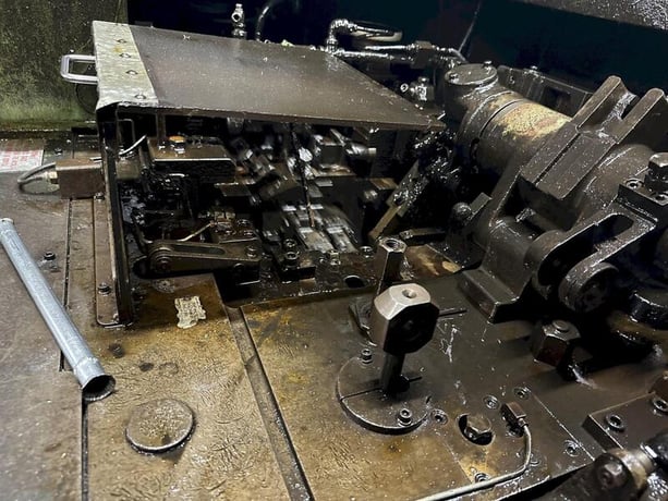 .33" x 2.16" Asahi Sunac #RH-60, 2-die 3-blow cold header, bushing cutoff, PKO, 1989 - Image 4