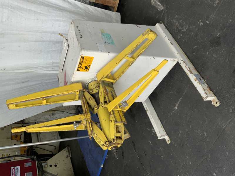 4000 lb. Regal #4000-12-SRNP-SDB, Non-Motorized Coil Reel, 6 Keepers - Image 6