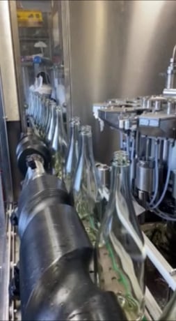 GAI #12-Head, Mobile Bottling Truck w/ Filling Line, 59000 Mile Diesel Truck, 2017 - Image 2