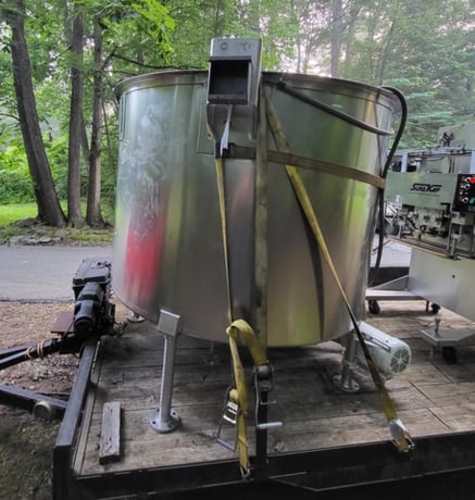 SureKap #12-Head, Bottle Filling Line, Piston Filler, 1500 Gal. Mixing Tank w/ Pump - Image 6