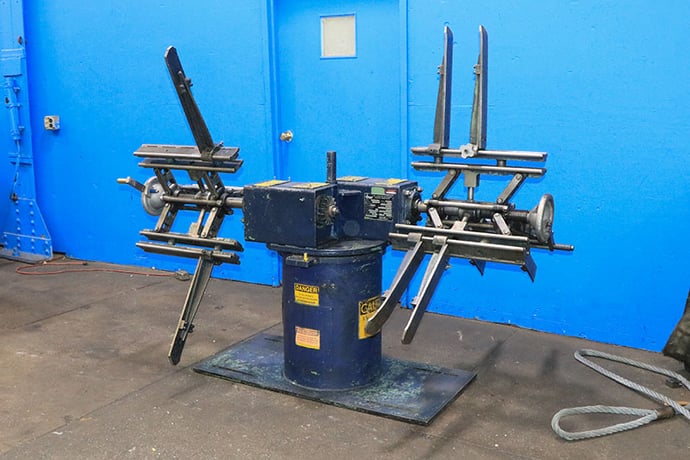 1600 lb. Cooper Weymouth #2RD, Uncoiler, 18" Coil Width Capacity, (9) Keepers, 1995 - Image 2