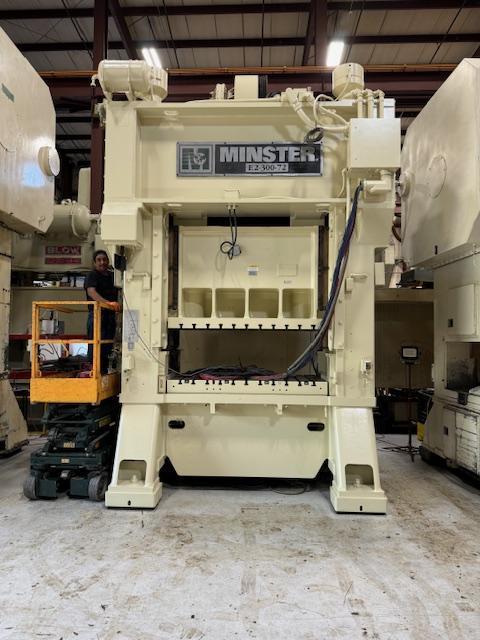 300 ton, Minster #E2-300-72-42 Hevi-Stamper, Striaght Side Mechanical Press, 8" stroke, 1997 - Image 5