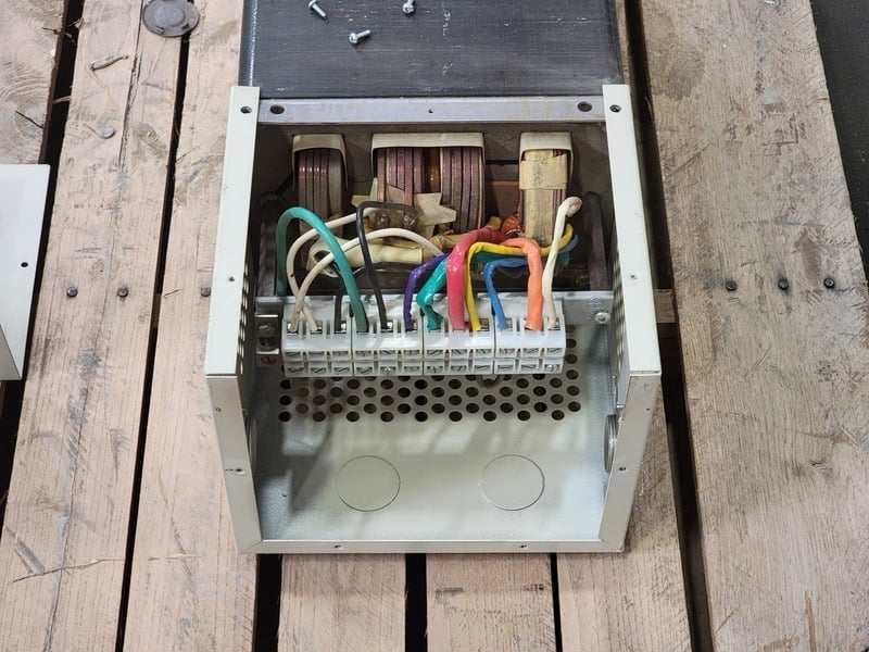 5 KVA 600 Pri. 120/240 Sec., Sola #63-29-250-8, 3-Phase, Constant Voltage Transformer, MCR Series - Image 10