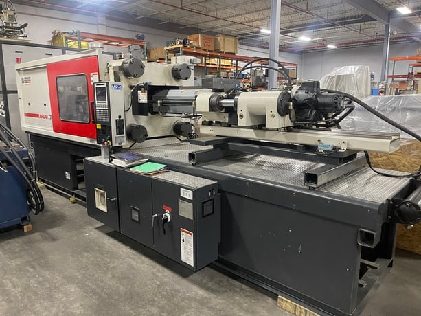 310 Ton, 22 oz., Cincinnati Milacron #MT310-22, injection molding machine, 60 screw diameter, 2002 - Image 1