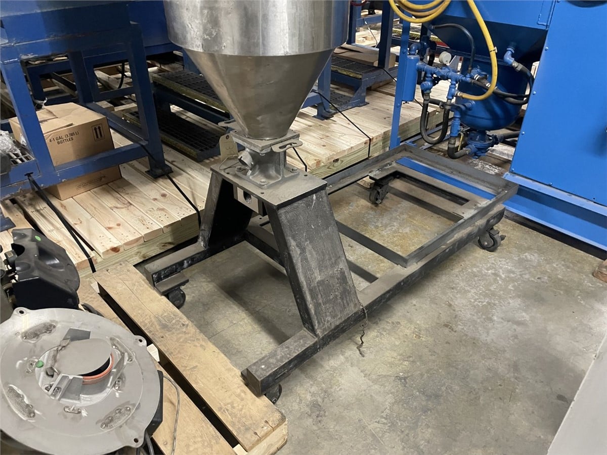 Conair #CH 16-6, 200 lb. Drying Hopper, Stainless Steel - Image 5