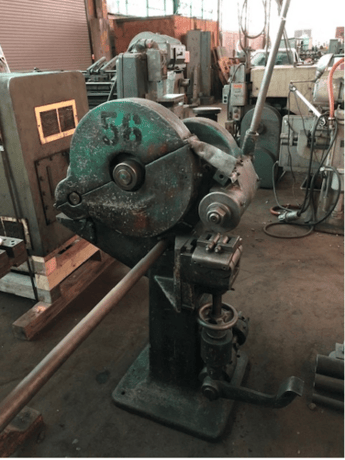 2" Landis #2, roller pipe cutter, cap: 1/8"-2", length gauge & pipe stop, 3 HP, w/extra support rollers & - Image 3