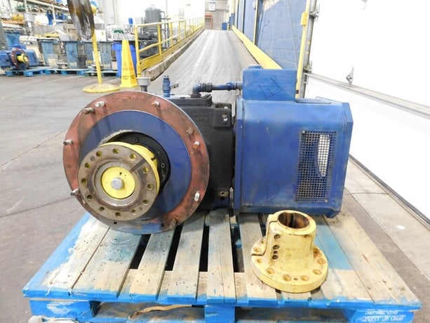 Flender #4397925-0040-011, gear reducer, 13.985:1. 127.28/MIN. - Image 5