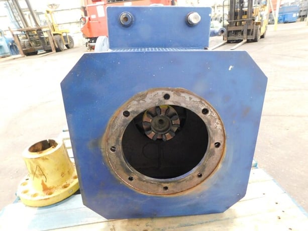 Flender #4397925-0040-011, gear reducer, 13.985:1. 127.28/MIN. - Image 7